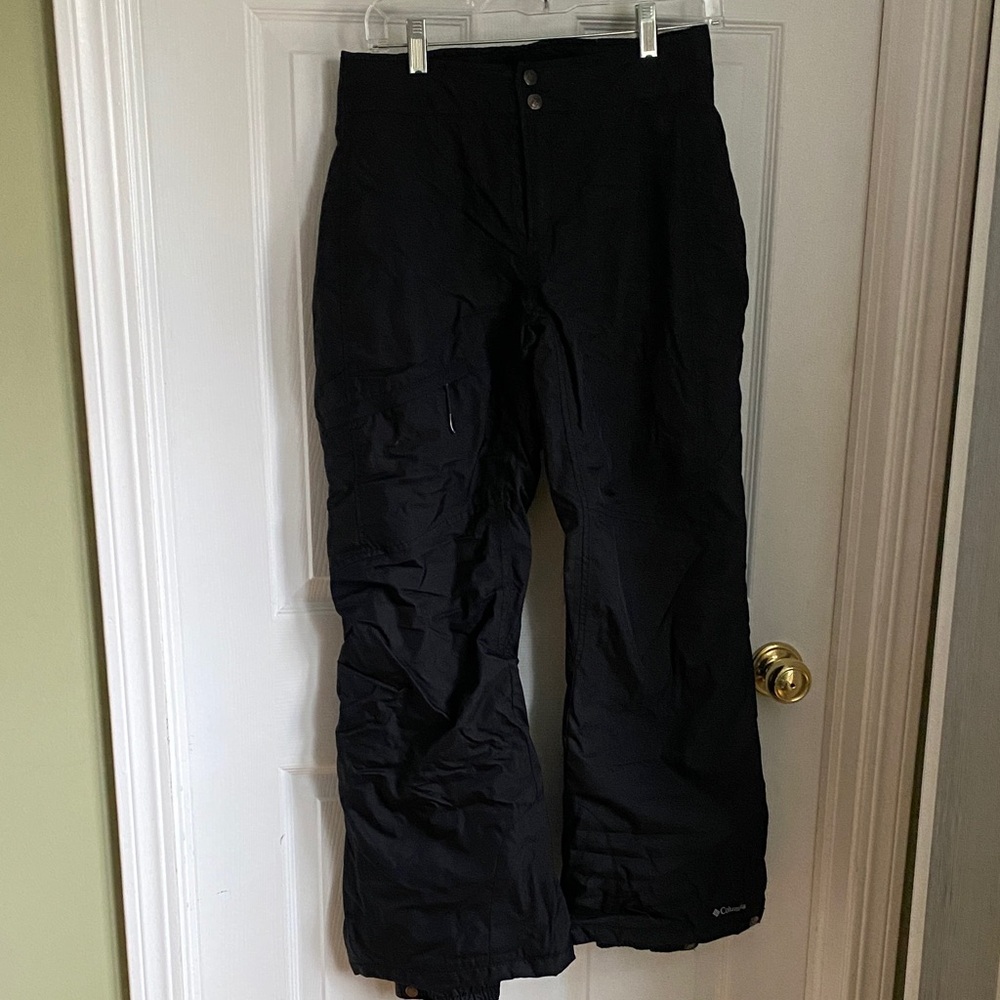Columbia Women’s Black SnowPants
Size small